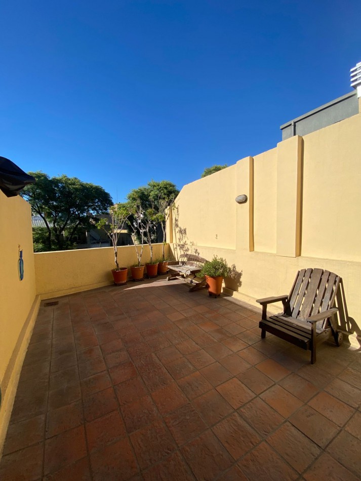 PH 2 AMBIENTES EN VENTA CON TERRAZA Y COCHERA
