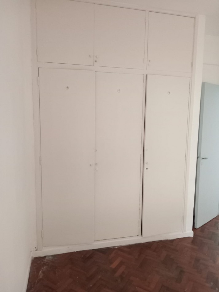 Venta dpto 4 ambientes con balcon