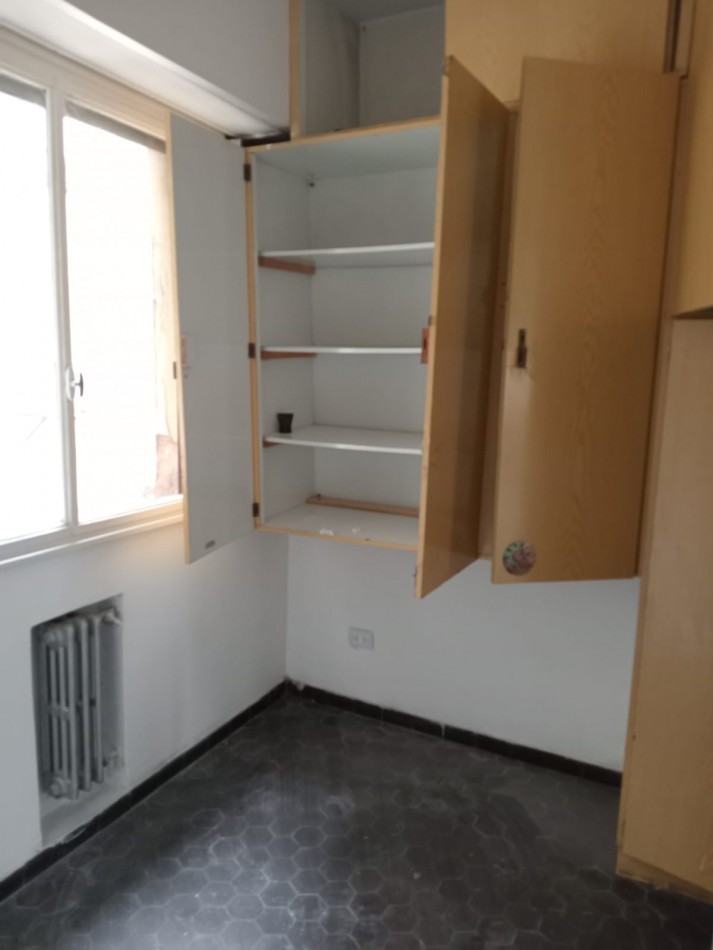 Venta dpto 4 ambientes con balcon