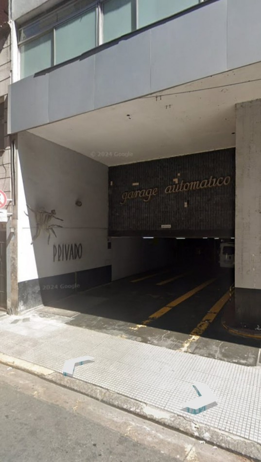 Cochera en venta en zona Tribunales - Uruguay 300 - Oportunidad