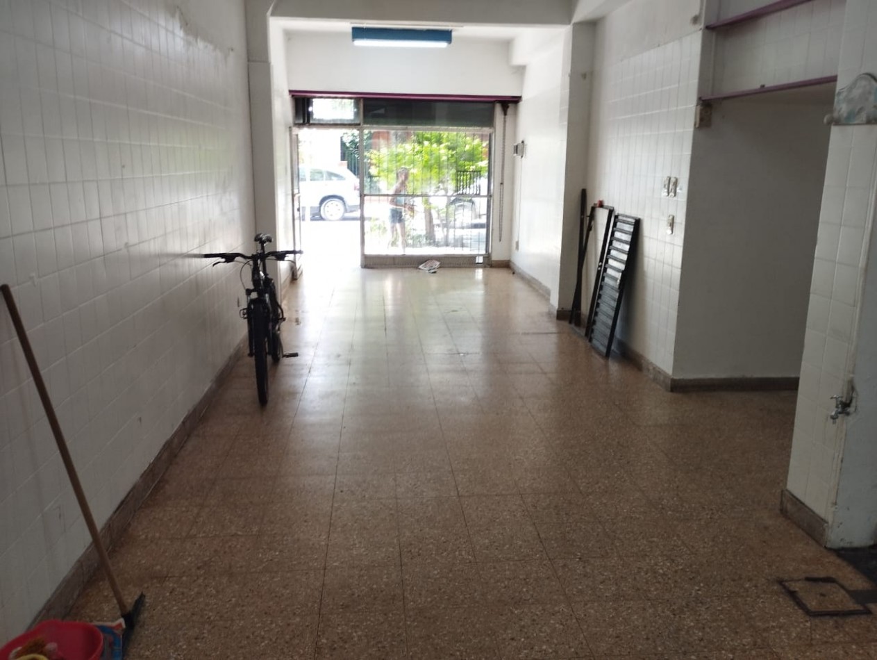 Venta local con renta activa - Fragata Sarmiento 600 - Caballito