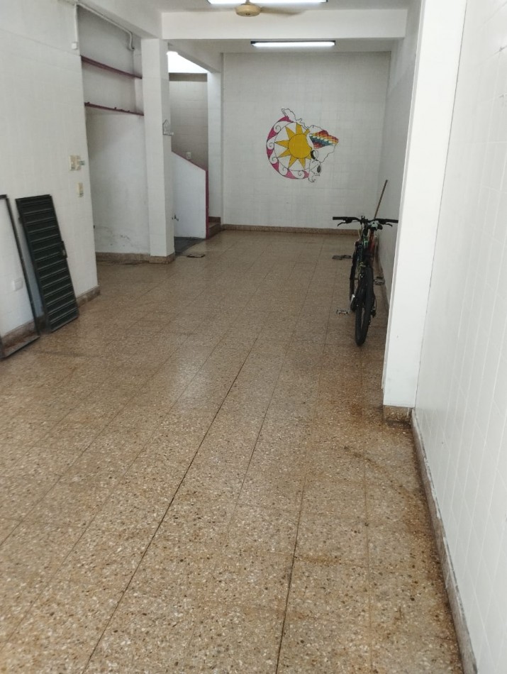 Venta local con renta activa - Fragata Sarmiento 600 - Caballito
