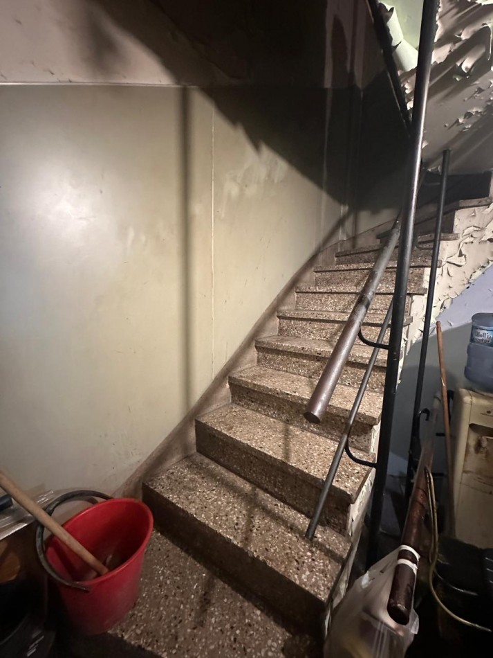 VENTA - Oficina + Local Comercial en 4 Plantas - Microcentro
