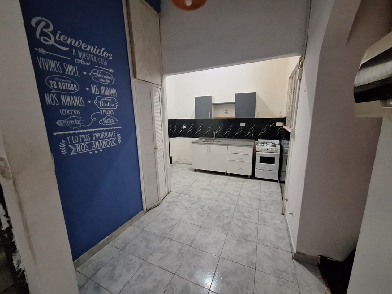 Oportunidad de inversion - Departamento 4 ambientes reales ideal renta, Reestructurado a 7 ambientes- SEMIPISO