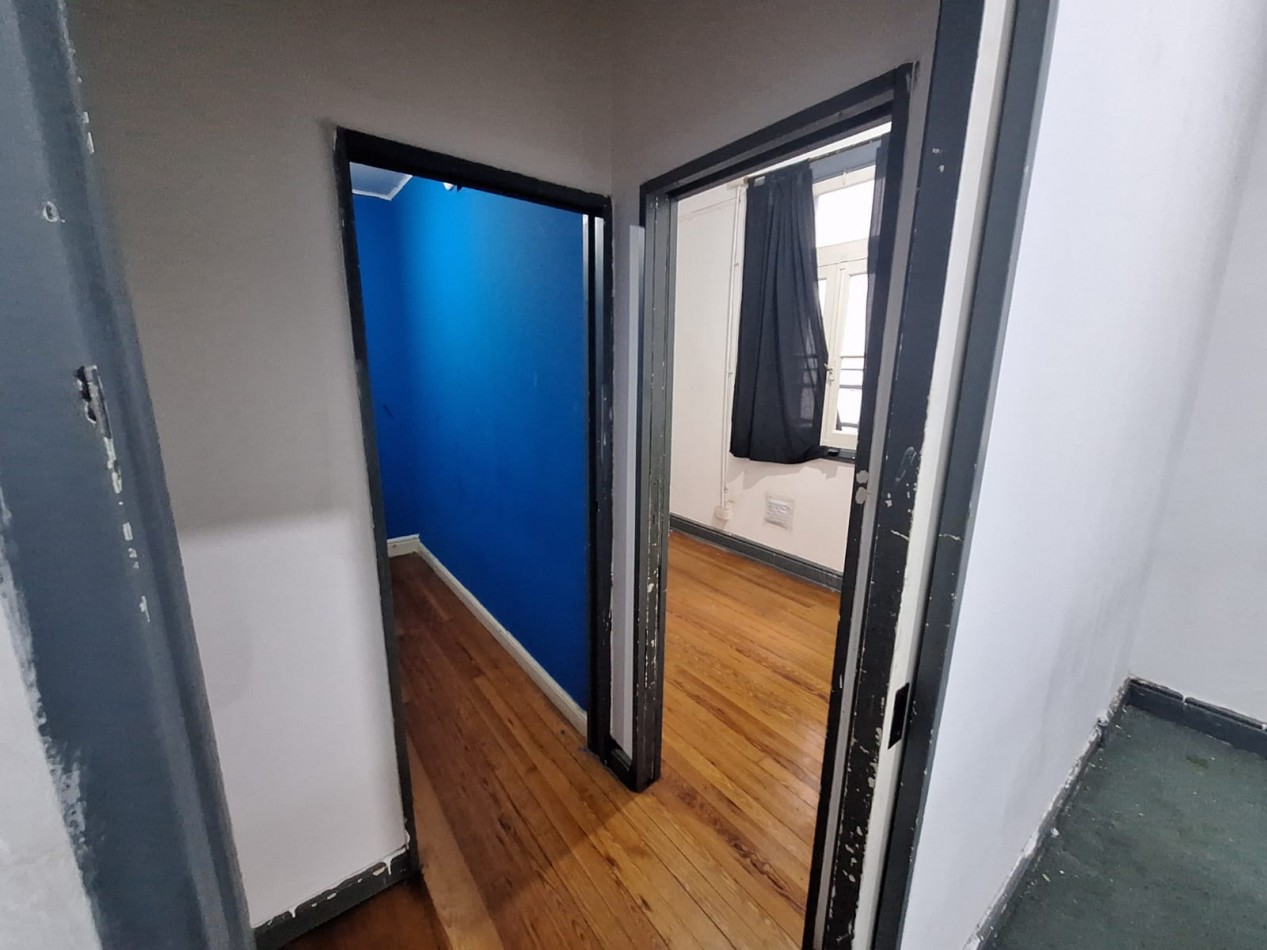 Oportunidad de inversion - Departamento 4 ambientes reales ideal renta, Reestructurado a 7 ambientes- SEMIPISO