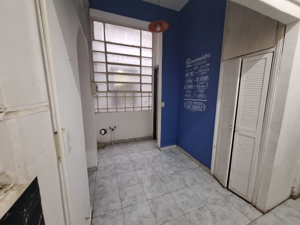 Oportunidad de inversion - Departamento 4 ambientes reales ideal renta, Reestructurado a 7 ambientes- SEMIPISO