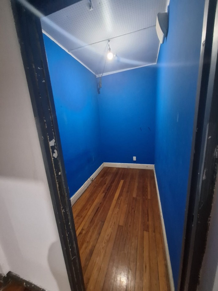 Oportunidad de inversion - Departamento 4 ambientes reales ideal renta, Reestructurado a 7 ambientes- SEMIPISO