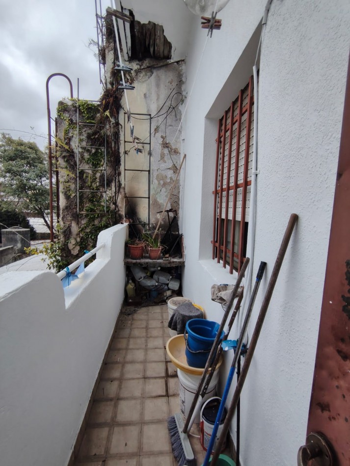 PH EN VENTA - 4 AMBIENTES - APTO CREDITO