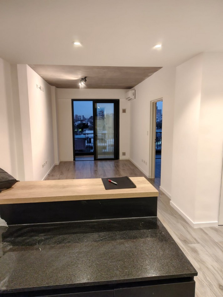 ALQUILER 2 AMBIENTES - VILLA DEVOTO - BALCON Y AMENITIES