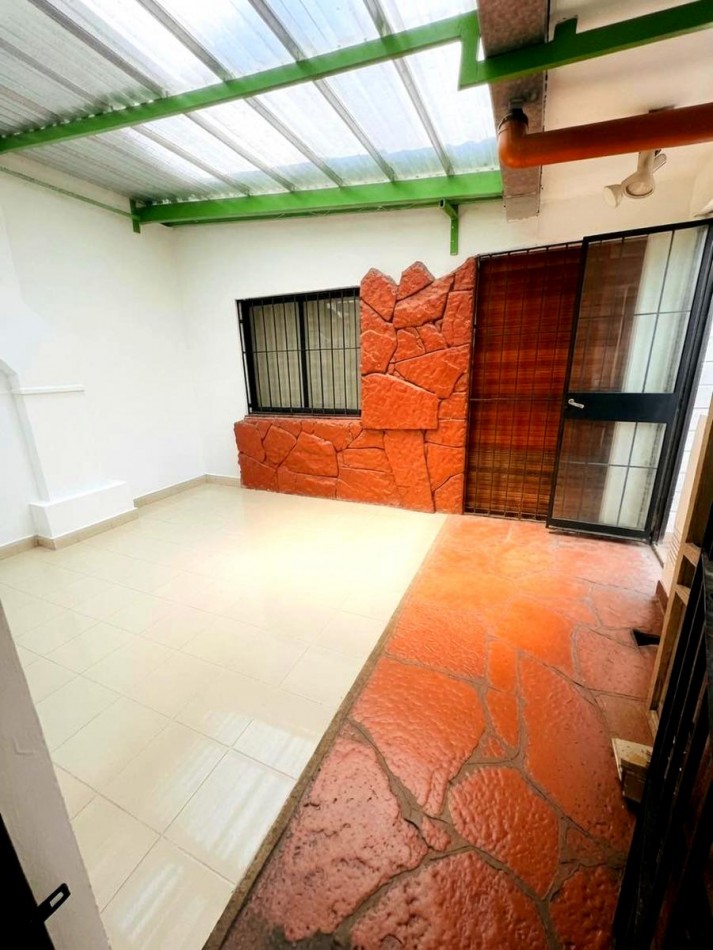 Exclusivo Paquete Inmobiliario En Recoleta: Local, Depto Con Patio Y Cochera